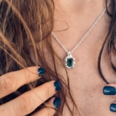rocky-gemstone-pendant-emerald-green-silver